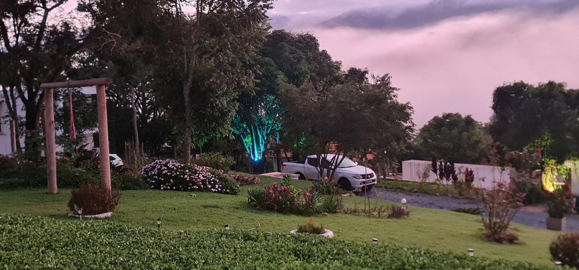 Pousada Descobrindo A Vida Brumadinho Exterior foto